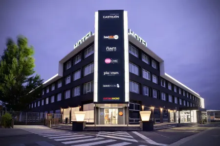 Hotel Luze El Villa Отели в г. Корелья