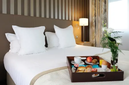 Residhome Nantes Berges de La Loire Отели рядом с достопримечательностью «Audencia Bachelors»