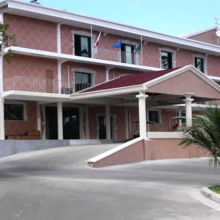 Sunny Golf Hotel