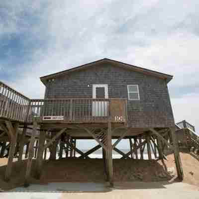Outer Banks Motel Hotel Exterior