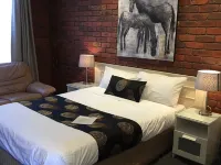 Melton Motor Inn and Apartments Hotels in Melton