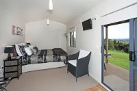 Auckland Country Cottages