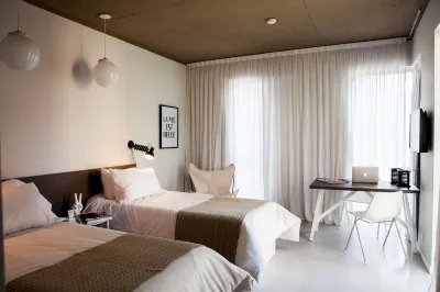 Babel Studios Hotel a 