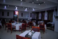 Best Western Plus Paramount Hotel - sarapan