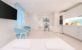 Cute and Convenient Studio in Athens Center