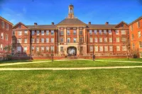 Butler Inn Hotels in 