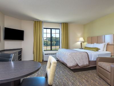 Candlewood Suites BLOOMINGTON by IHG