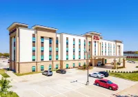 Hampton Inn & Suites by Hilton Plano Dallas Hotels near Calvary Chapel