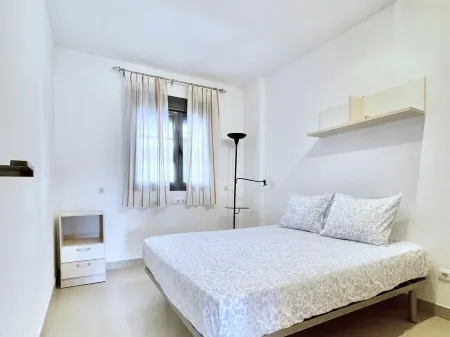Apartment in Roquetas Near the Beach Отели рядом с достопримечательностью «Aquarium Costa De Almeria»