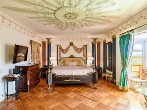 The Villa Casa Casuarina