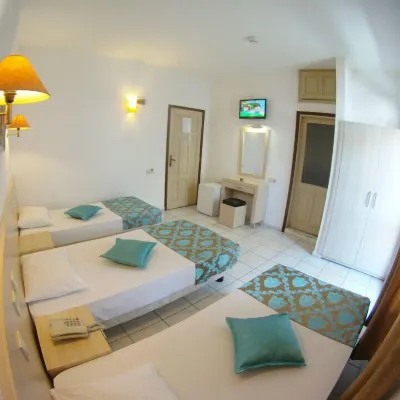Kleopatra Carina Hotel Các khách sạn gần Hang động Damlatas