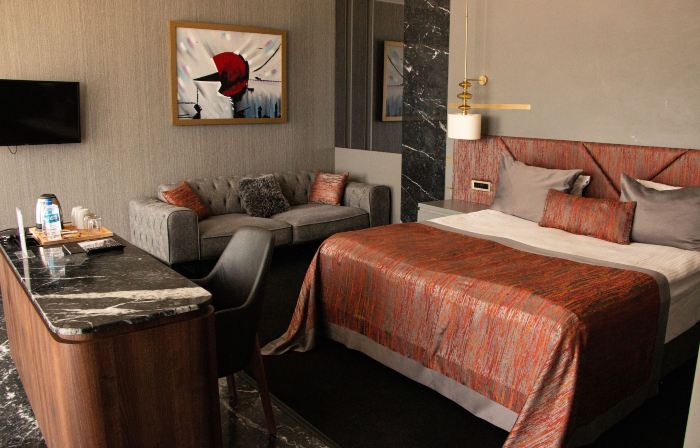 B&C Hotel
