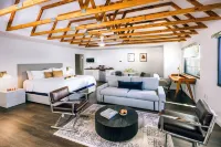 All-Movie Hotel Hotels in Peachtree City