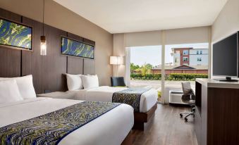 La Quinta Inn & Suites by Wyndham Orlando IDrive Theme Parks
