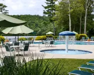 Cozy Pocono Mountain Escape Hôtels à : Penn Forest Township