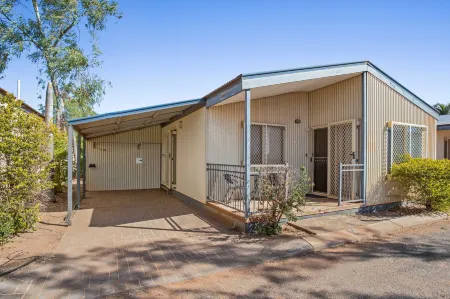 Aaok Karratha Caravan Park Отели в г. Милларс Уэлл
