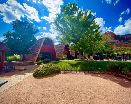 Red Agave Resort Hotels in Village of Oak Creek