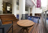 트로피칼리아 골드 호텔