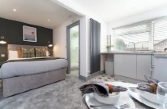 The Madison - Premium Self Check-in Studios & Apartments - Apartments