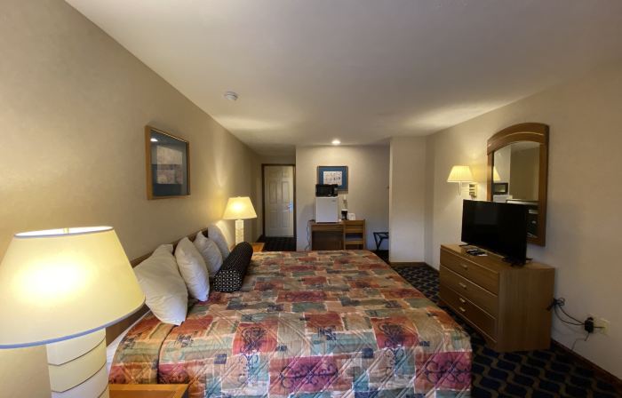Economy Lodge 682 Main St Sturbridge