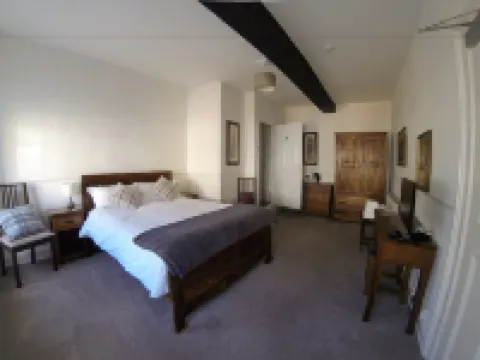 ティ ヘライグ ゲスト ハウス ブレコンのホテル