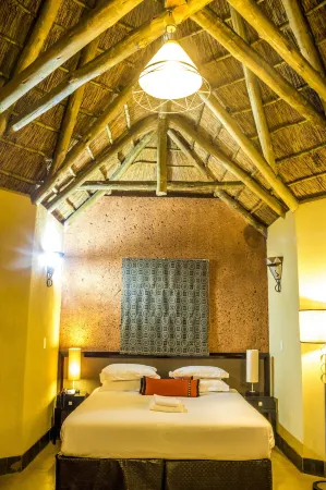 Thaba Bosiu Cultural Village Отели в г. Bokatis Store