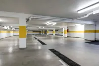 斯堪迪克亞勒珊德拉穆爾迪酒店 - 停車場