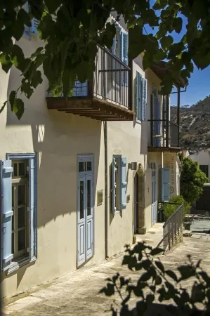 The Library Hotel Wellness Retreat Отели в г. Агиос-Теодорос