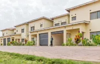 The Crest Lodge Limited Hotels near Leopards Hill Mall