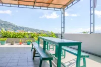 LeGreen Suite Waihaong Hotels in Nusaniwe