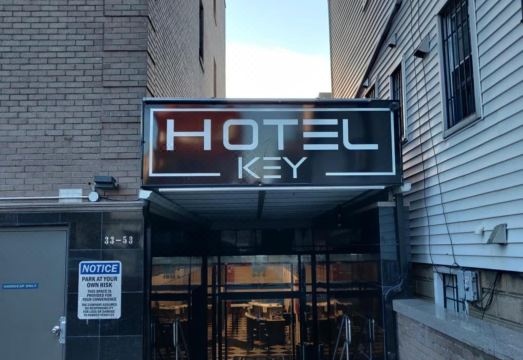 1. 호텔 키 라과디..