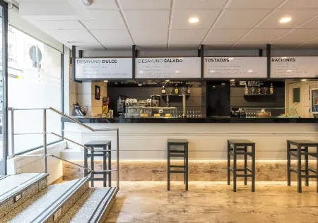 Hotel Burlada Отели в г. Larrasoana