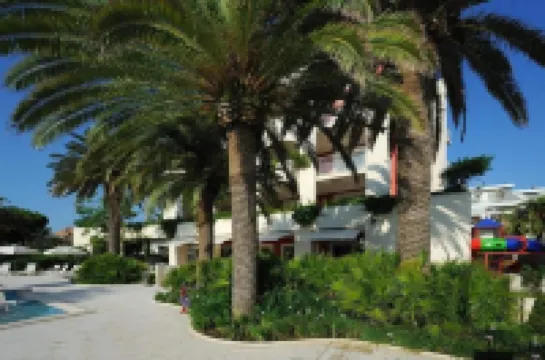 瓦倫蒂諾度假村 酒店