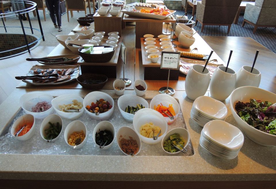 호텔 코코 그랜드의 아늑하고 세련된 객실 내부