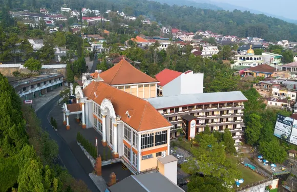 皇家酒店及會議中心-特雷特斯