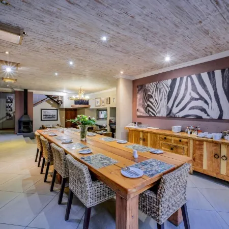 Zebrina Guest House