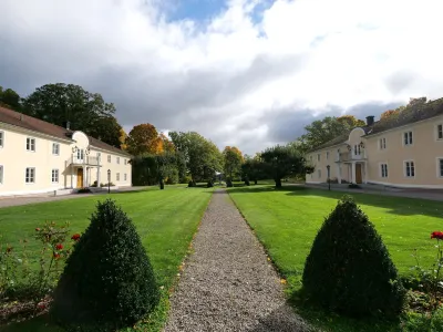 Södertuna Slott Отели в г. 