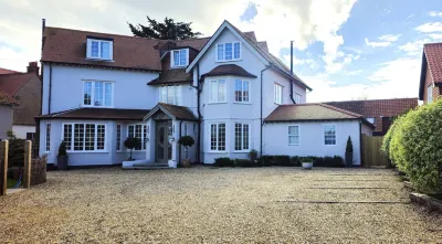 Burlington Berties Hotels in Sheringham