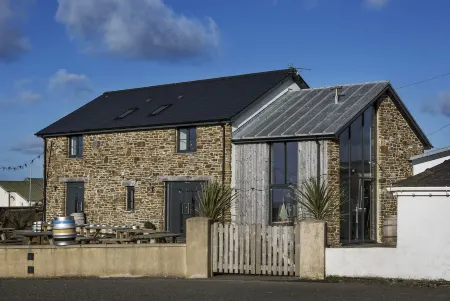 Victoria Inn Brewhouse B&B Отели в г. Радбакстон