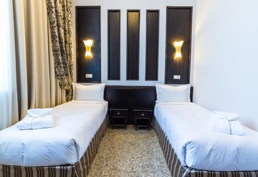 로열 페트롤 호텔