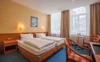 City Hotel Valois Hotels near Burganlage "Siebethsburg"
