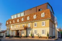 Praga Hotel - Inns
