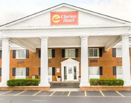 Clarion Hotel Conference Center - North Hôtels à : 