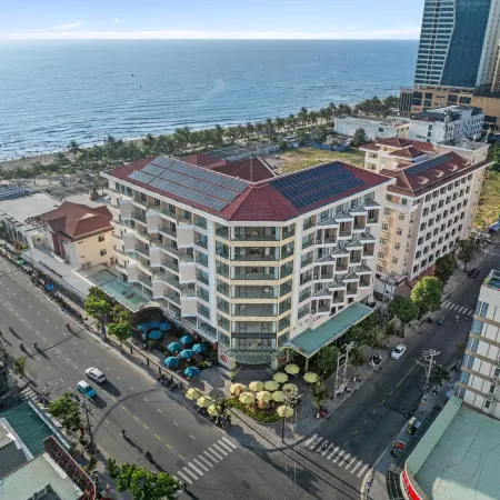 Cocorico Da Nang Beach Hotel