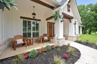 Stunning, New Lakefront Home with Private Boat Ramp