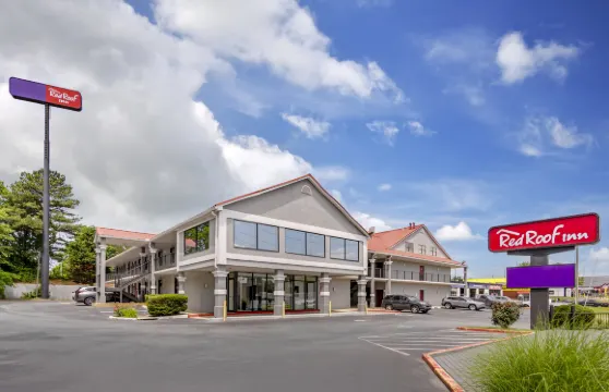 亞特蘭大-肯納瑟州立大學紅頂酒店