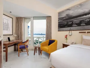 Vivanta Ernakulam, Marine Drive