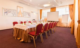 Amaks Safar Hotel