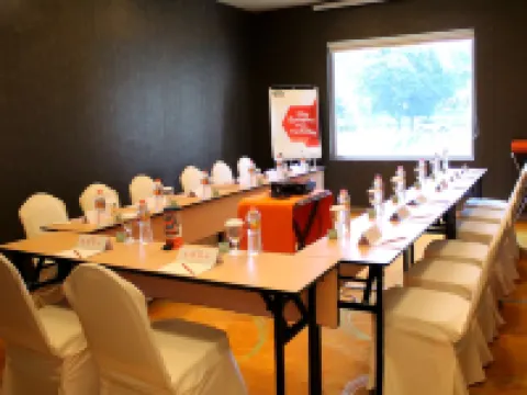 Harris Hotel Sentul City Bogor Hotels in Babakan Madang