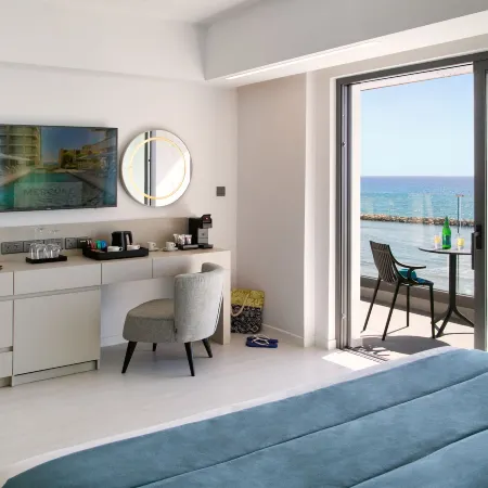 Mercure Larnaca Beach Resort